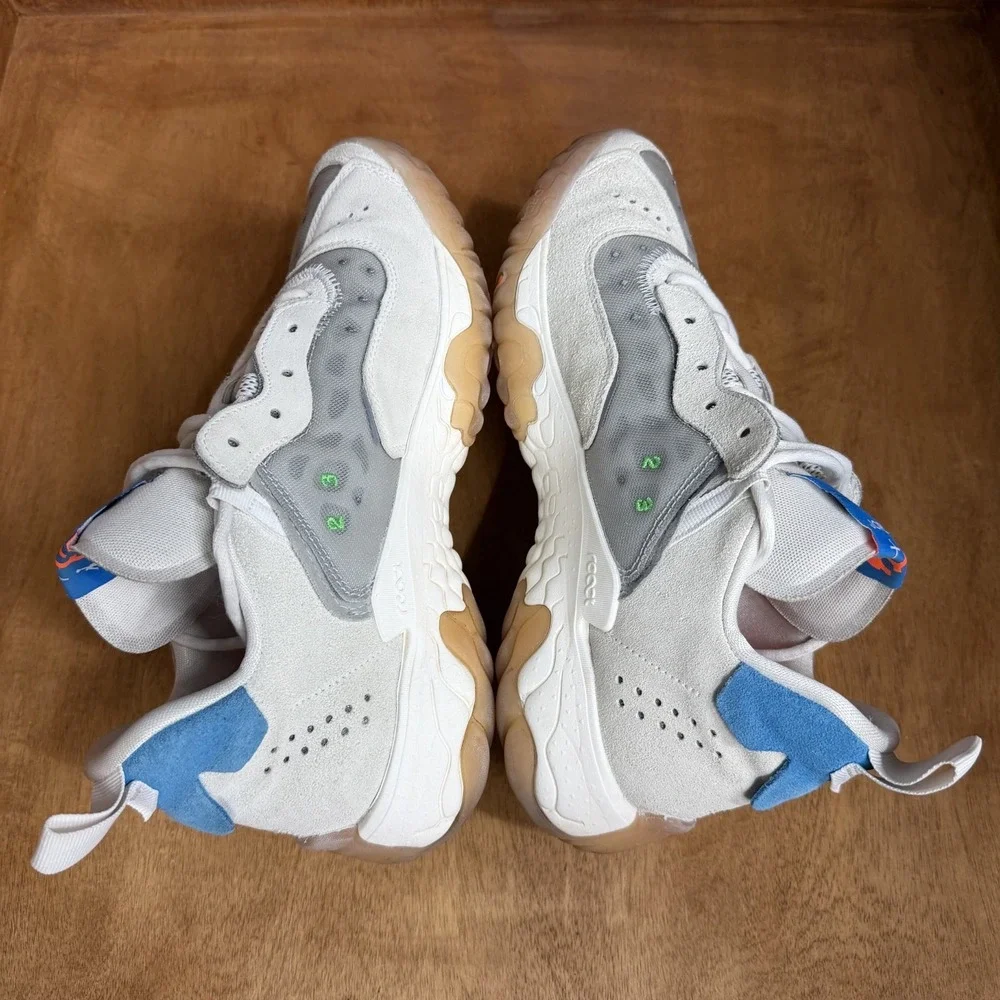 Jordan Delta 2 React Shoes Mens 9.5 Light Smoke Grey White Gris Fume CV8121-004
